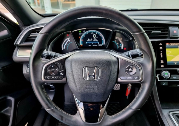 Honda Civic cena 68900 przebieg: 41961, rok produkcji 2018 z Bogatynia małe 277